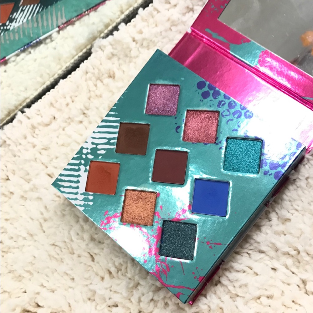 Hank & Henry Living in Color pallete